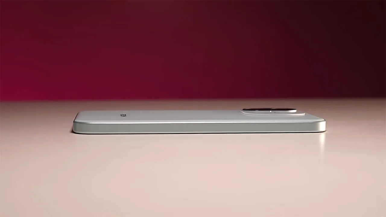 xiaomi-redmi-note-17-cạnh-trái-trong